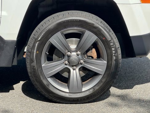 Used 2015 Jeep Patriot High Altitude image 9