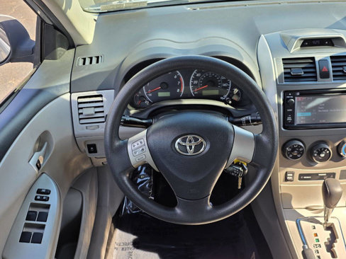 Used 2013 Toyota Corolla LE Special Edition image 15