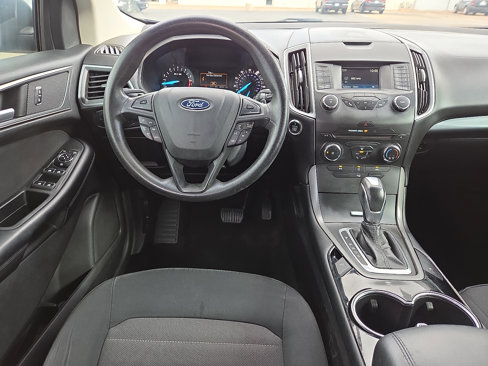 Used 2018 Ford Edge SE image 10