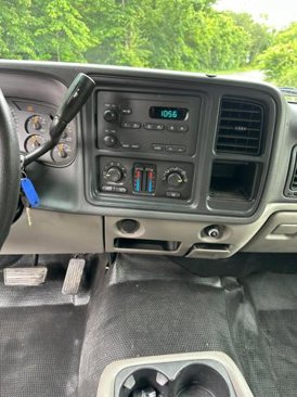 Used 2005 Chevrolet Tahoe 4WD w/ Skid Plate Package image 17