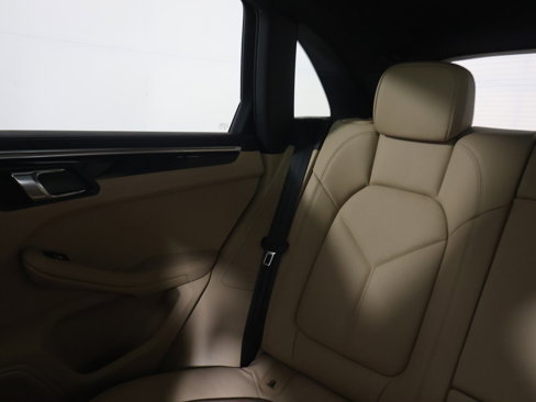 New 2025 Porsche Macan image 15