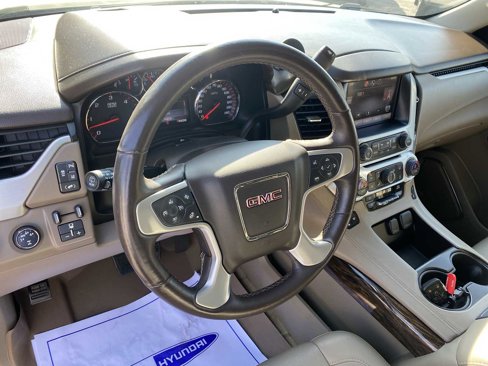 Used 2015 GMC Yukon XL SLT w/ Open Road Package image 11