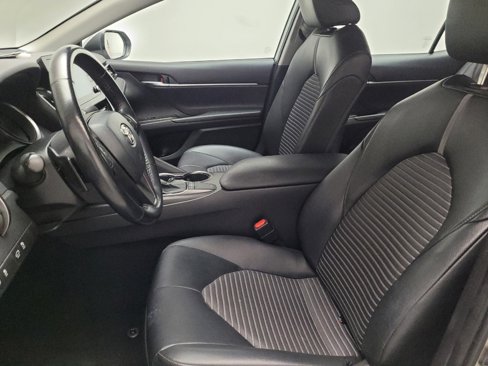 Used 2022 Toyota Camry SE image 17