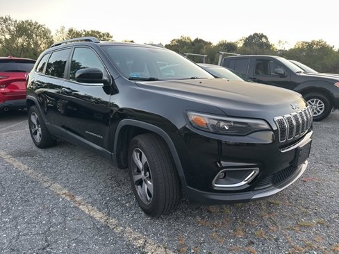 Used 2020 Jeep Cherokee Limited image 3