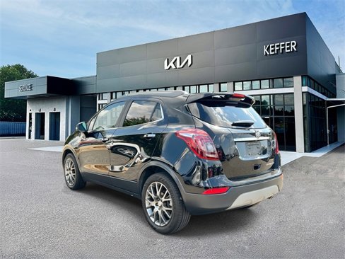 Used 2019 Buick Encore Sport Touring image 6