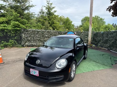 Used 2013 Volkswagen Beetle 2.5 image 1