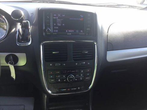 Used 2019 Dodge Grand Caravan GT image 18