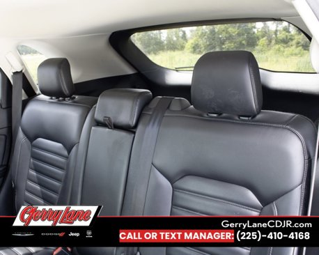 Used 2023 Ford Edge SEL image 18