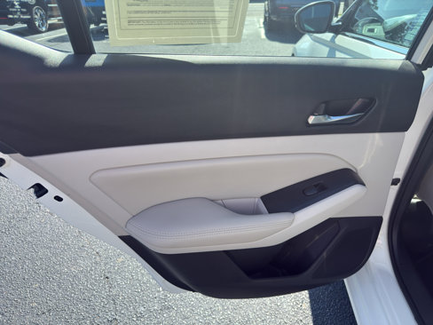 Used 2019 Nissan Altima 2.5 Platinum image 27
