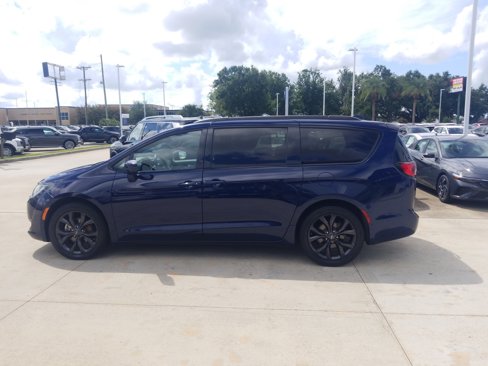Used 2020 Chrysler Pacifica Touring w/ S Appearance Package image 4