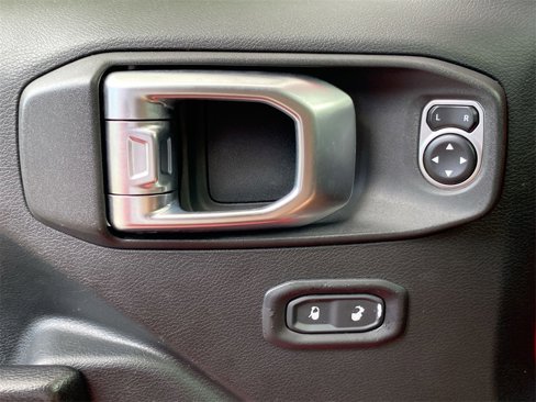 Used 2018 Jeep Wrangler Unlimited Sport S image 16