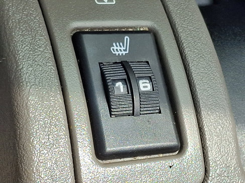 Used 2006 Chrysler Sebring Limited w/ Electronics Convenience Group image 23