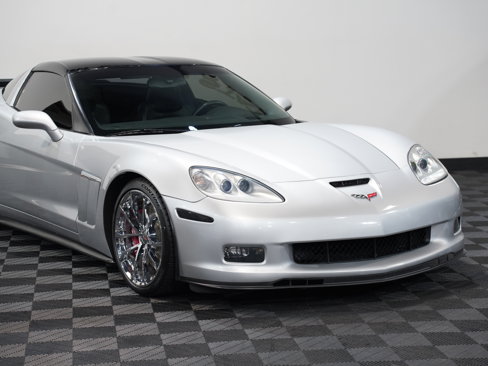 Used 2012 Chevrolet Corvette Grand Sport w/ 2LT Preferred Equipment Group image 9