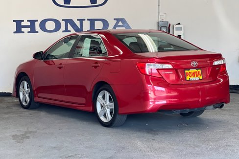 Used 2012 Toyota Camry SE image 5