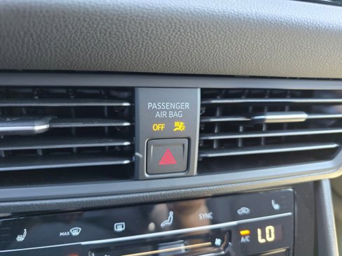 New 2025 Volkswagen Jetta Sport image 34