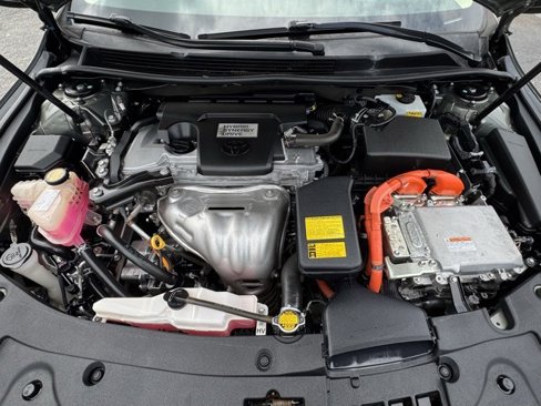 Used 2013 Toyota Avalon Limited image 2