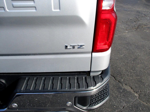 Used 2019 Chevrolet Silverado 1500 LTZ w/ LTZ Plus Package image 14