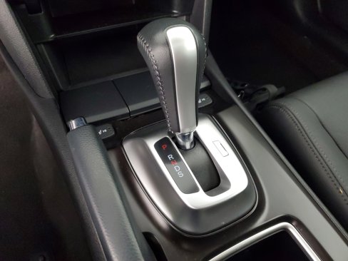 Used 2015 Honda Crosstour EX-L image 17