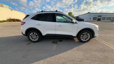 Used 2020 Ford Escape SE image 11