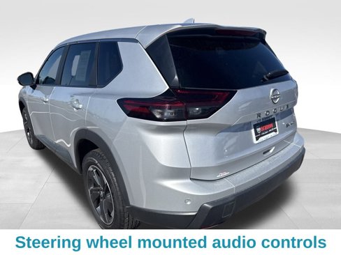 Used 2024 Nissan Rogue SV image 5