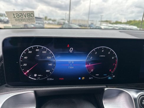 Used 2024 Mercedes-Benz GLB 250 4MATIC image 14