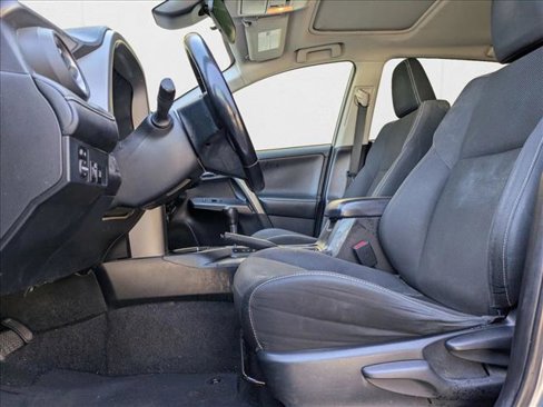 Used 2017 Toyota RAV4 XLE image 17