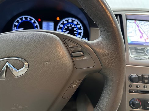 Used 2015 INFINITI Q40 w/ Navigation Package image 26