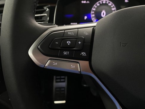 New 2025 Volkswagen Jetta Sport image 15