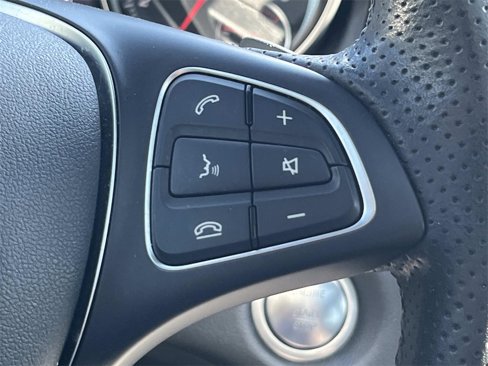 Used 2019 Mercedes-Benz GLA 250 4MATIC image 30