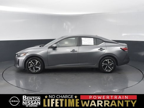 Used 2024 Nissan Sentra SV image 1