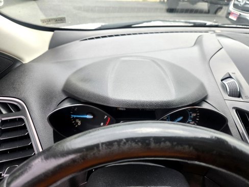 Used 2016 Ford Escape Titanium image 29