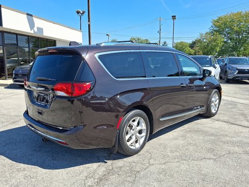 Used 2019 Chrysler Pacifica Touring-L Plus w/ Advanced Safetytec Group image 7