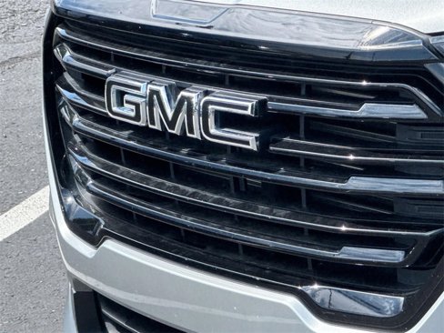 Certified 2024 GMC Terrain SLE w/ Driver Convenience Package image 7