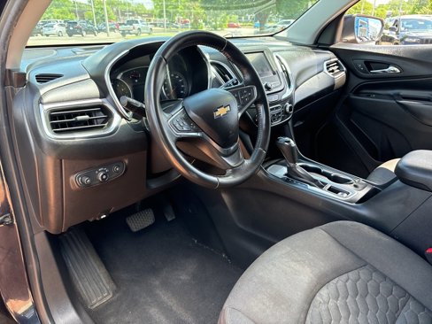 Used 2020 Chevrolet Equinox LT image 11