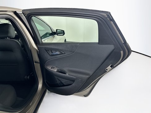 Used 2022 Chevrolet Malibu LT image 28