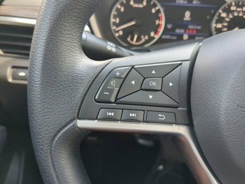 Used 2025 Nissan Altima 2.5 SV image 21
