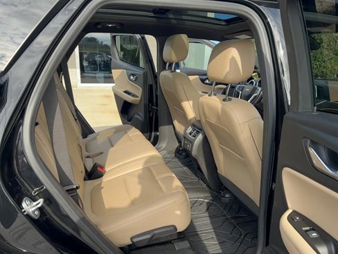 Used 2020 Chevrolet Blazer Premier w/ Driver Confidence II Package image 26