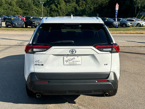 Used 2022 Toyota RAV4 LE image 4
