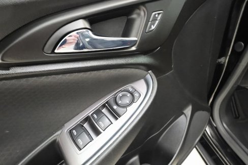 Used 2021 Chevrolet Malibu LT image 9