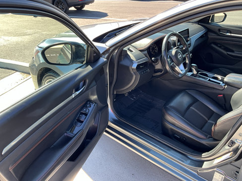 Used 2023 Nissan Altima 2.5 SR image 14