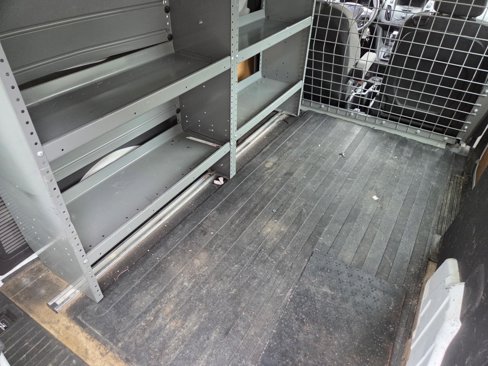 Used 2017 Ford Transit Connect XL image 4