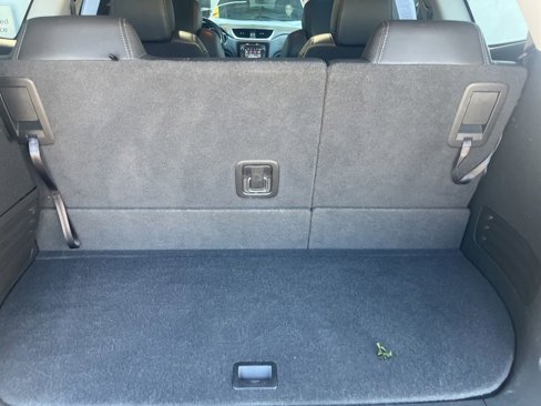 Used 2017 Chevrolet Traverse LT image 29