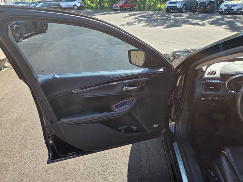 Used 2015 Chevrolet Impala LTZ image 5