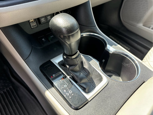 Used 2019 Toyota Highlander LE image 18