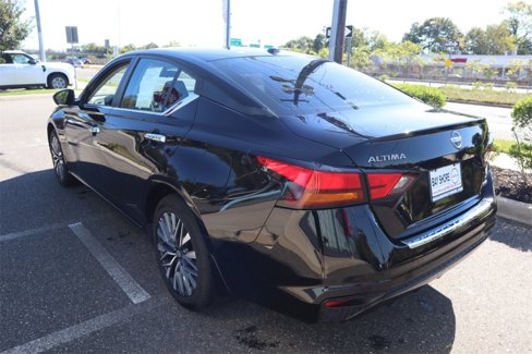 Certified 2023 Nissan Altima 2.5 SV image 8
