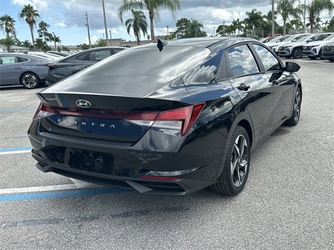 Certified 2023 Hyundai Elantra SEL w/ Convenience Package image 6