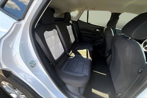 Used 2025 Chevrolet Trax LS image 20