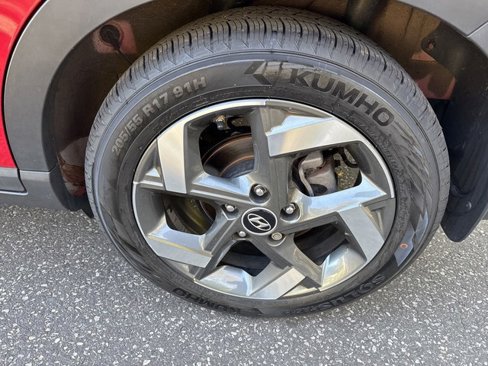Certified 2022 Hyundai Venue SEL image 6