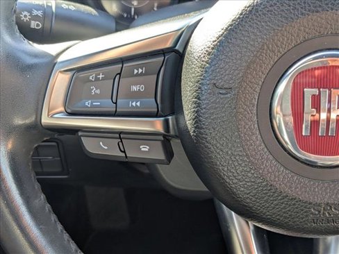 Used 2017 FIAT 124 Spider Classica image 11