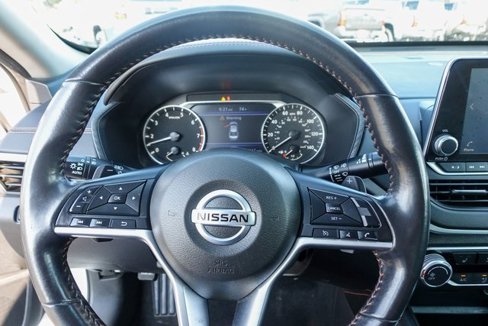 Used 2022 Nissan Altima 2.5 SR w/ Midnight Edition Package image 13
